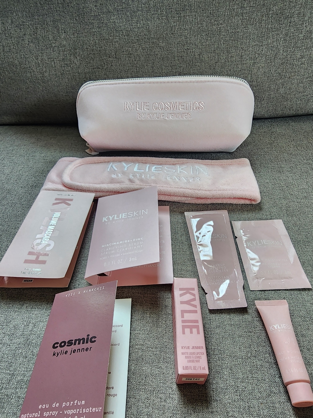 KYLIE COSMETICS Pink Travel Pouch & Skincare Set